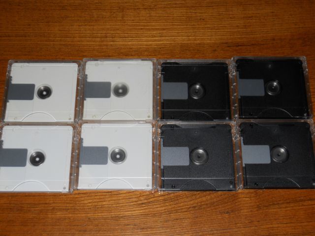 (E12) MD ミニディスク 中古 初期化済 DAISO Cutipop 80 2色 4枚ずつ 計8枚セット 同一デザイン 未使用シール7枚付_画像3