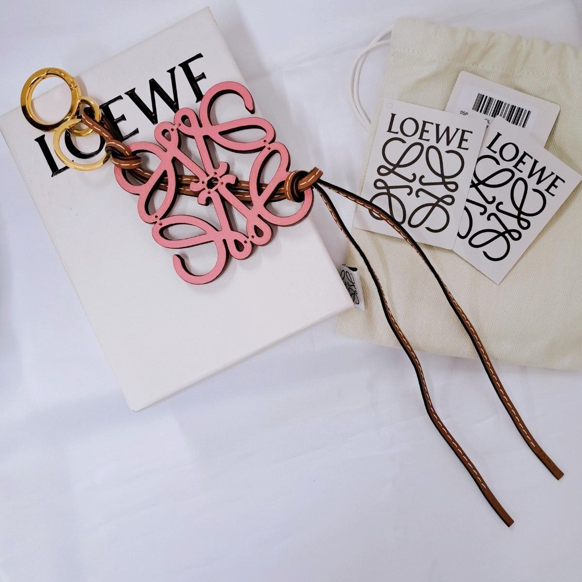 ロエベ LOEWE アナグラム バックチャーム キーリング チャーム ロエベ LOEWE アナグラム バックチャーム キーリング チャーム