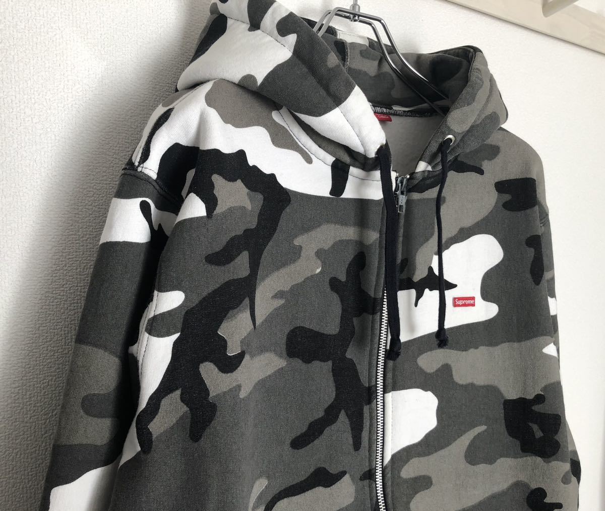 Supreme Zip Up Hooded Sweatshirt Snow Camo Small box logo Supreme Zip Up Hooded Sweatshirt Snow Camo Small box logo