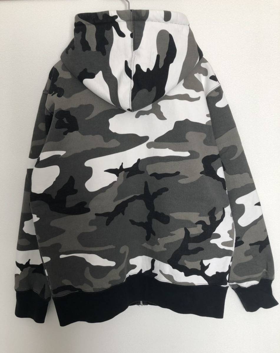 Supreme Zip Up Hooded Sweatshirt Snow Camo Small box logo Supreme Zip Up Hooded Sweatshirt Snow Camo Small box logo