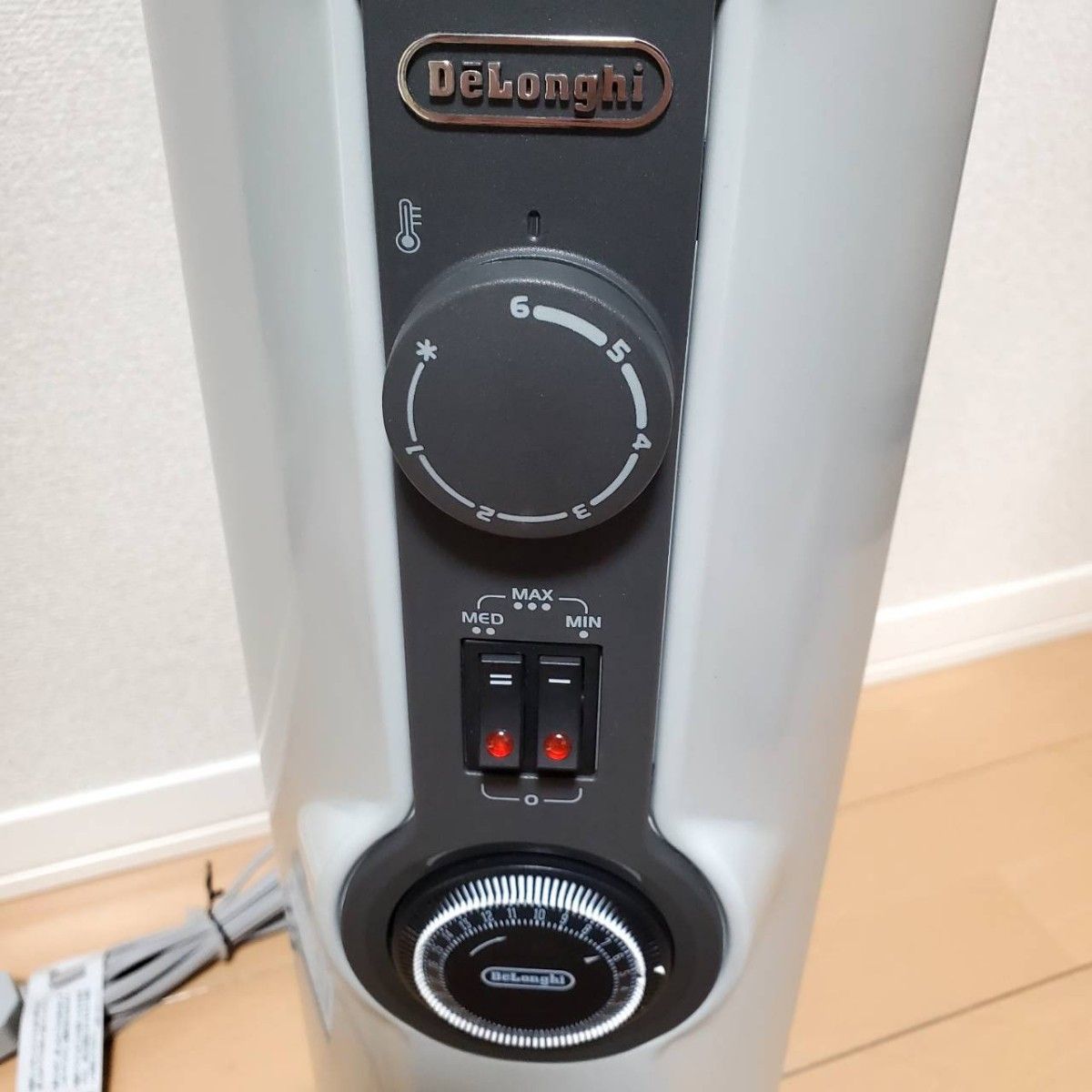 本日限定特価DeLonghi オイルヒーター美品