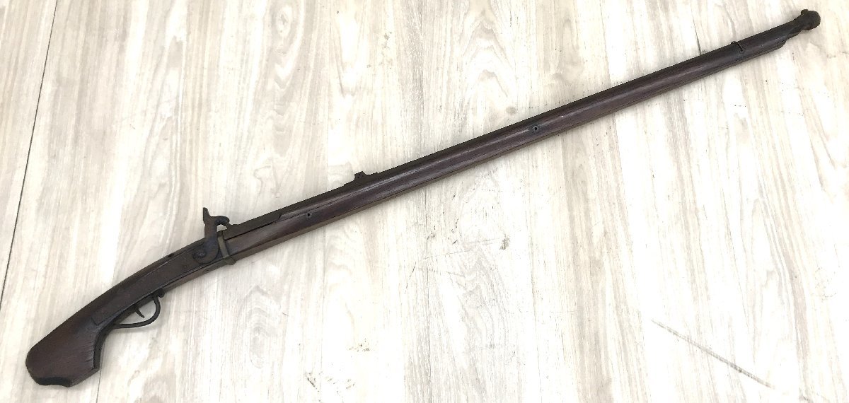 火縄銃 火縄式鉄砲 全長128cm 登録証付き 本物 鉄砲刀剣類登録証 火縄銃 火縄式鉄砲 全長128cm 登録証付き 本物 鉄砲刀剣類登録証