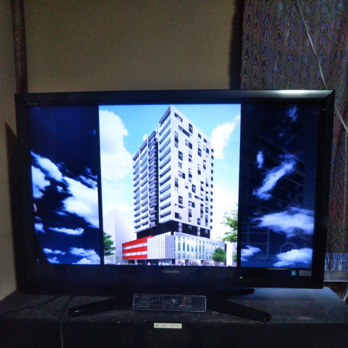 (らCM3396)TOSHIBA 東芝 液晶テレビ　４２型　１０年製　42Z1_画像1