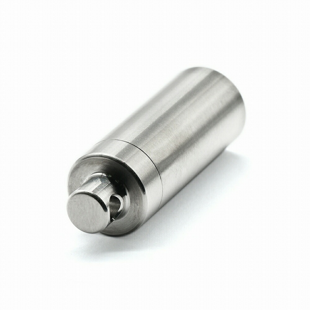 ペンダントトップ チタン 軽量でストレスフリー シンプルな筒型のネジ式ロケット 直径12.0mm 高さ35.0mm 銀色 チェーン付き_画像5
