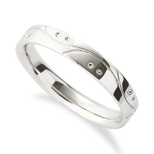指輪 18金 ホワイトゴールド ウェーブラインと丸い模様が刻まれたデザインリング 幅3.3mm