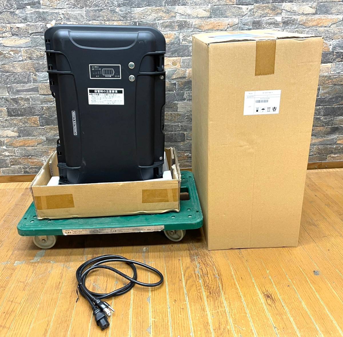 !!j114-2 Niigata electron industry NE possible . type accumulation of electricity system NE-BAT1000 portable carrying compact light weight non usually for present condition!!