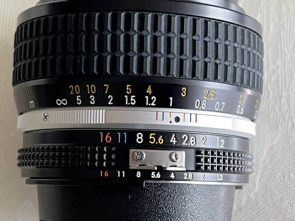 【美品】【送料無料】 Nikon ニコン NIKKOR 50mm F1.2 使用説明書 元箱 ＋ ボーナス HS-12 フード付けます_画像8
