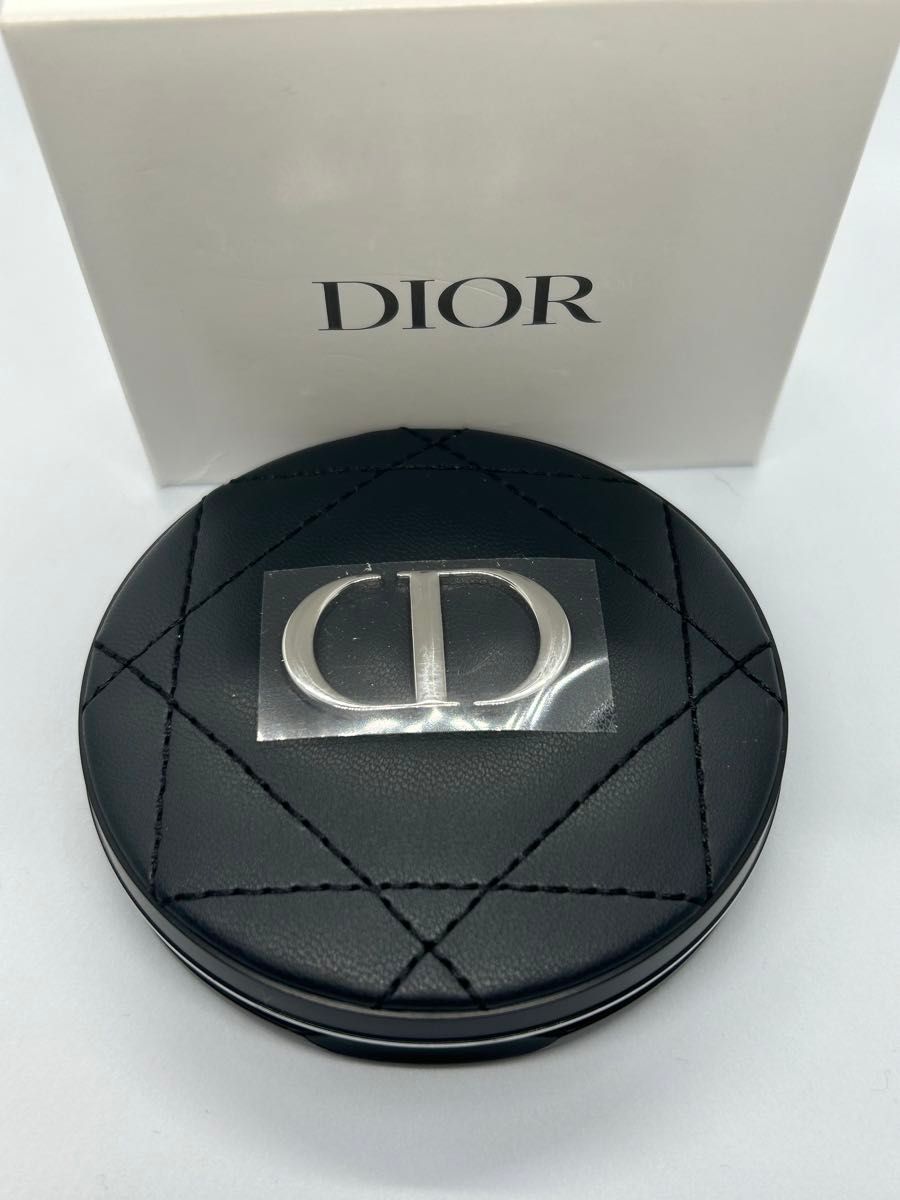 Dior　コンパクトミラー　ブラック　ノベルティー