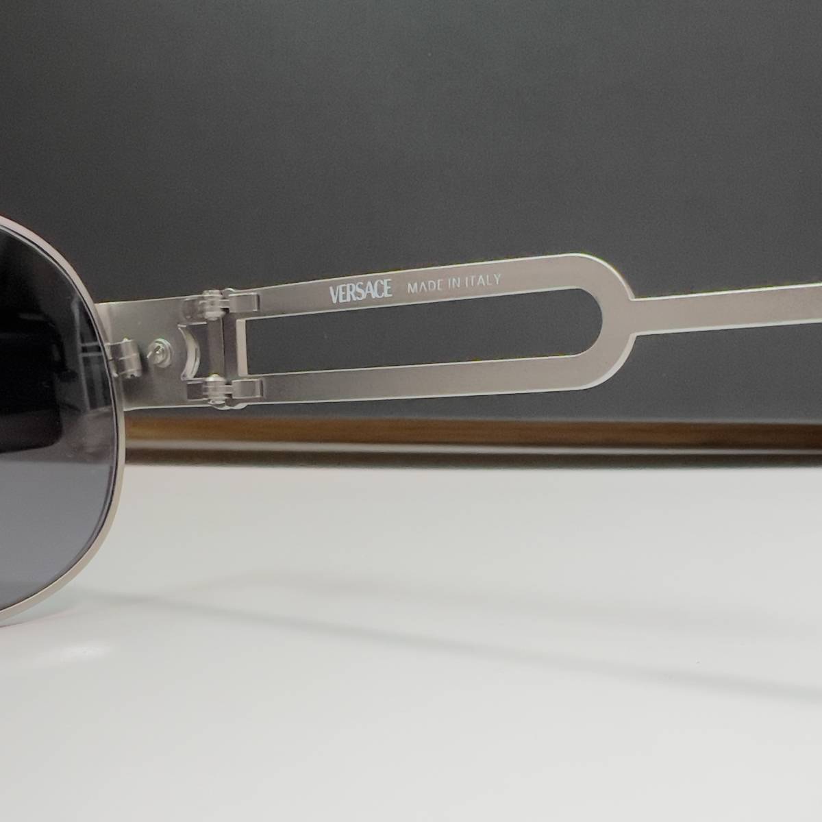 *VERSACE Versace side mete.-sa metal fittings sunglasses S56 silver men's lady's Vintage Teardrop 