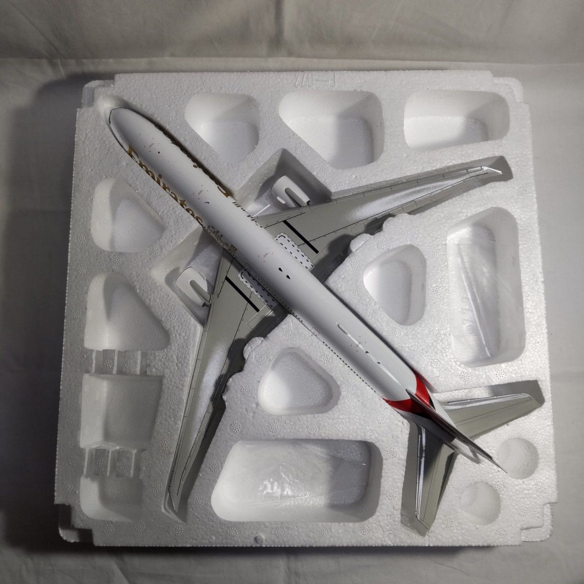 ボーイング 777-300ER エミレーツ航空  ジェミニ 1/200