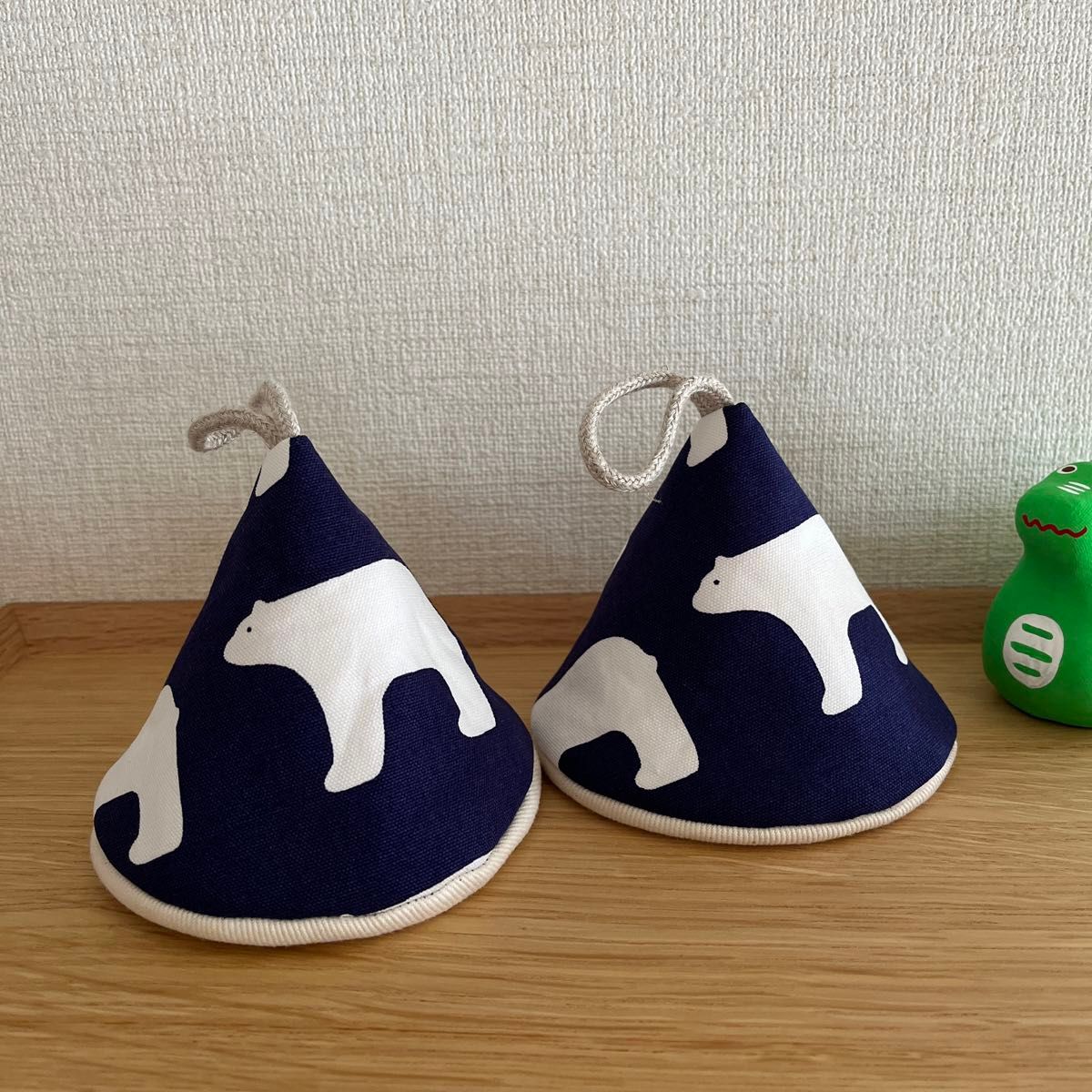 三角鍋つかみ ハンドメイド 【しろくま】