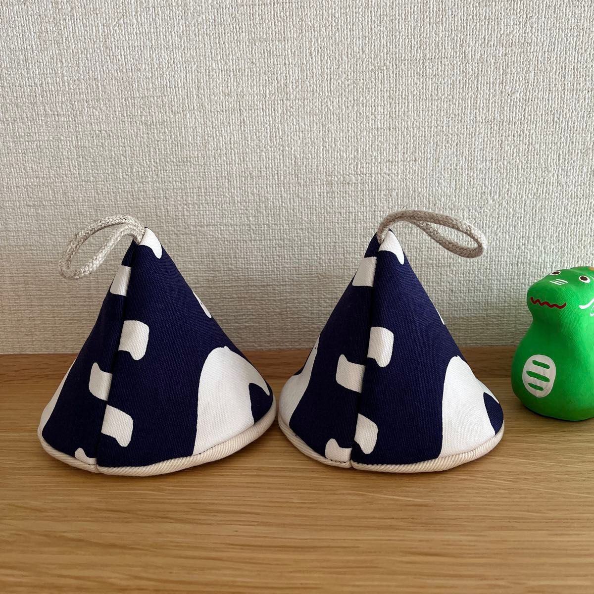 三角鍋つかみ ハンドメイド 【しろくま】