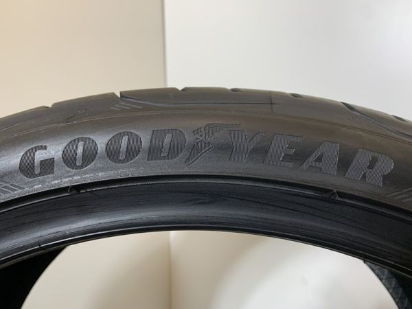 保管袋付 在庫少【送料無料】未使用２本セット285/30ZR21 100Y XL(SGY124-1)GOODYEAR EAGLE F1 SUPERSPORT 285/30/21 285/30R21 20年～_画像3