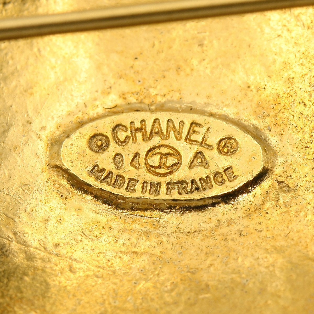 *Y1880 прекрасный товар Chanel здесь Mark раунд дизайн брошь 94A Gold цвет CHANEL Vintage женский *