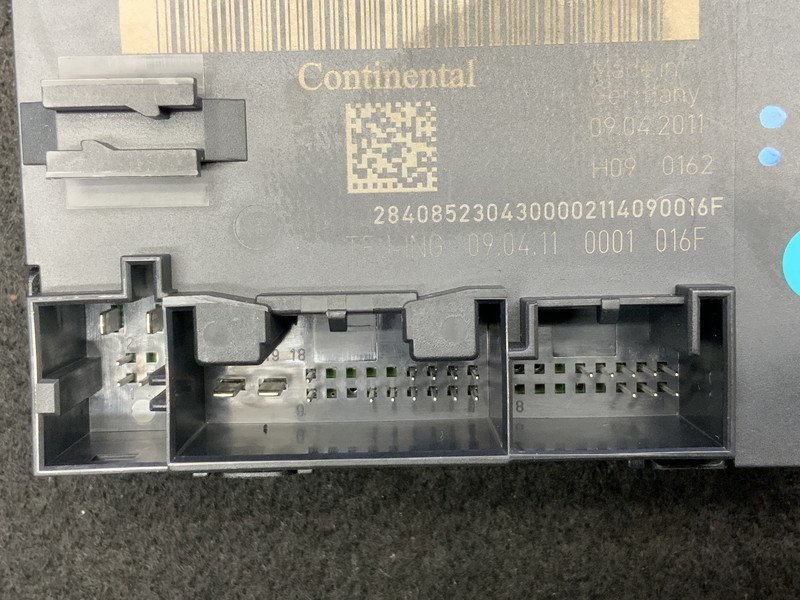 PR004 92A Porsche Cayenne S left rear door control unit computer * operation OK/ error less * free shipping *