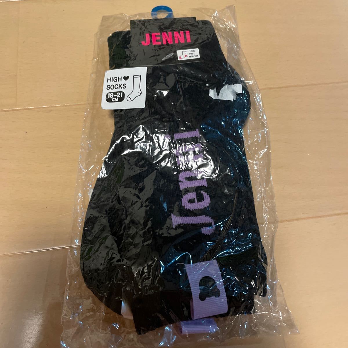 送料無料　新品　ジェニJenni ハイソックス　19-21cm 黒ブラック×パープルロゴ　つま先かかと補強　送料込み_画像1