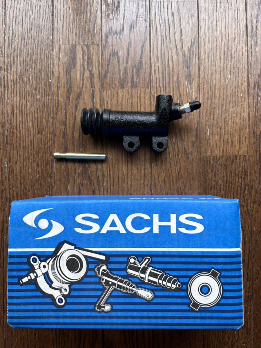 【新品】トヨタ カローラ レビン TE27 SACHS クラッチ スレーブ シリンダー の画像1