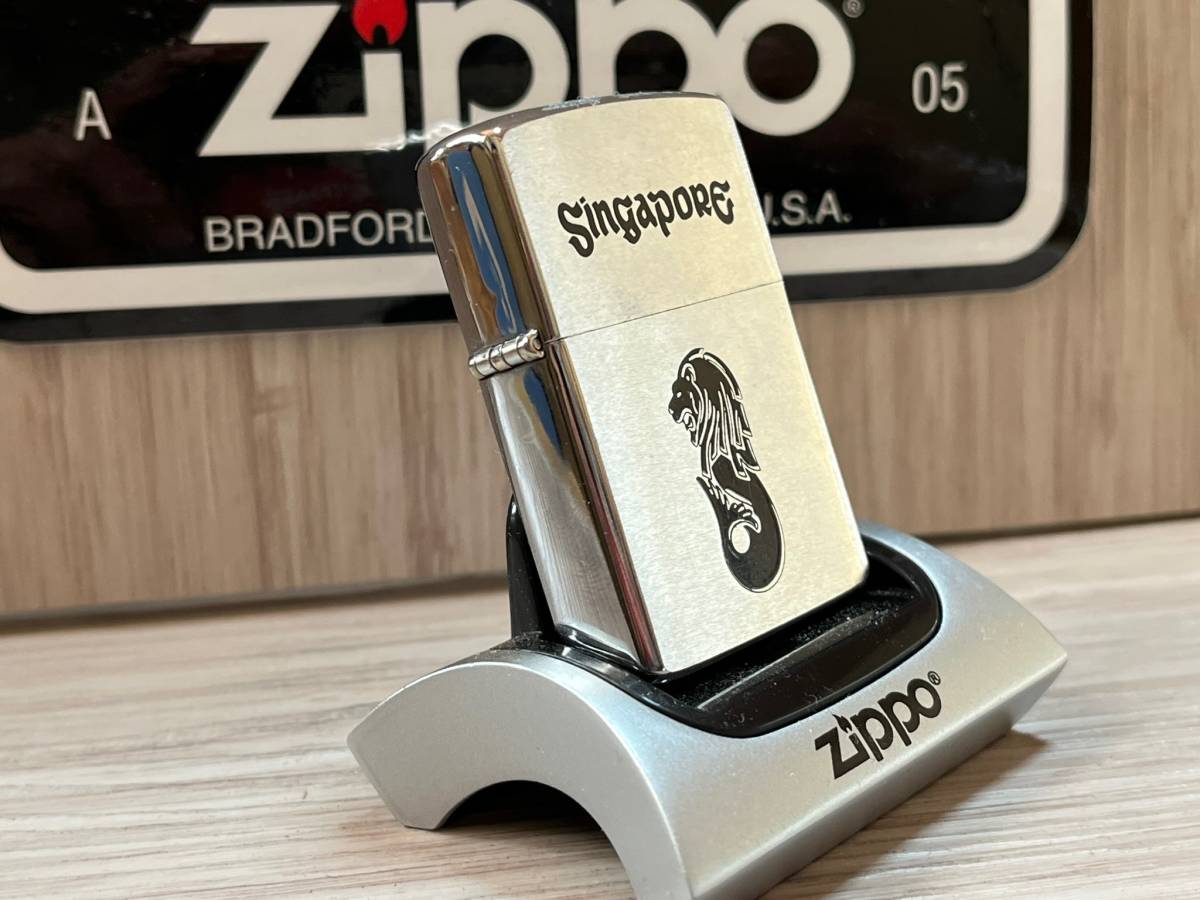 大量出品中!!【希少】未使用 1981年製 Zippo 'Singapore' 80's ヴィンテージ シンガポール マーライオン ジッポー 喫煙具 オイルライター_画像3
