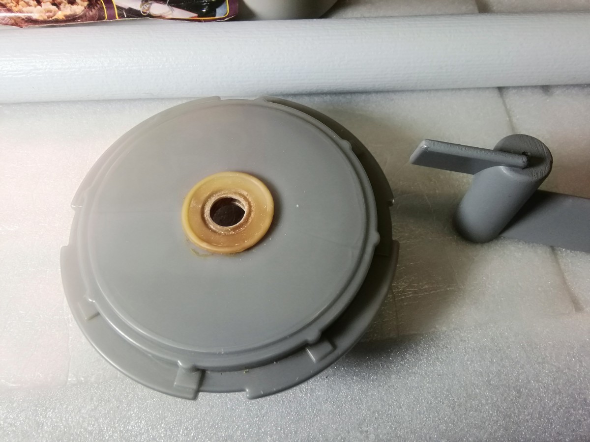 エムケー精工 餅つき機　 かがみもち 　RM-361N 　3.6L 2升 　上蒸し式 　調理器具　回転動作確認済み　現状渡し品_画像5