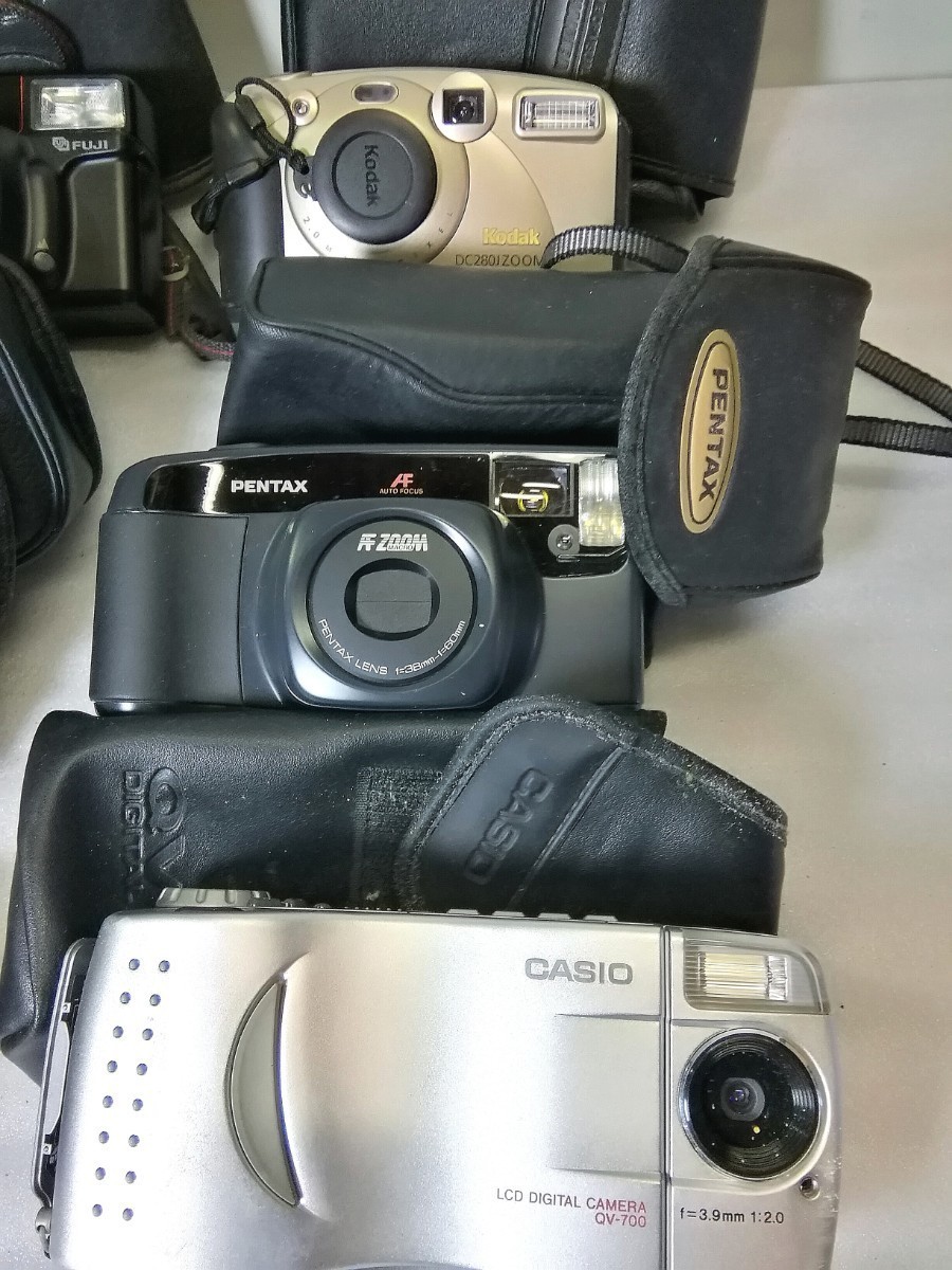 フィルム カメラ 9台 まとめて コンパクトカメラ　 Canon キヤノン Autoboy2他/ FUJIFILM/コダック/リコー//など　【ジャンク品】(az)_画像2
