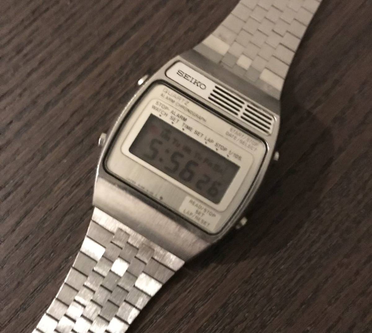 Seiko Digital Quartz アラーム クロノグラフ A159-4000 1977年製 稼働品 セイコー デジタル クォーツ 腕時計 希少品 _画像2