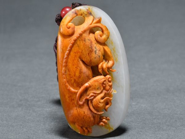 【瓏】和田玉 子料彫 瑞獣原石手把件 時代物 極細工 手彫り 置物 裝身具 賞物 中国古美術 蔵出