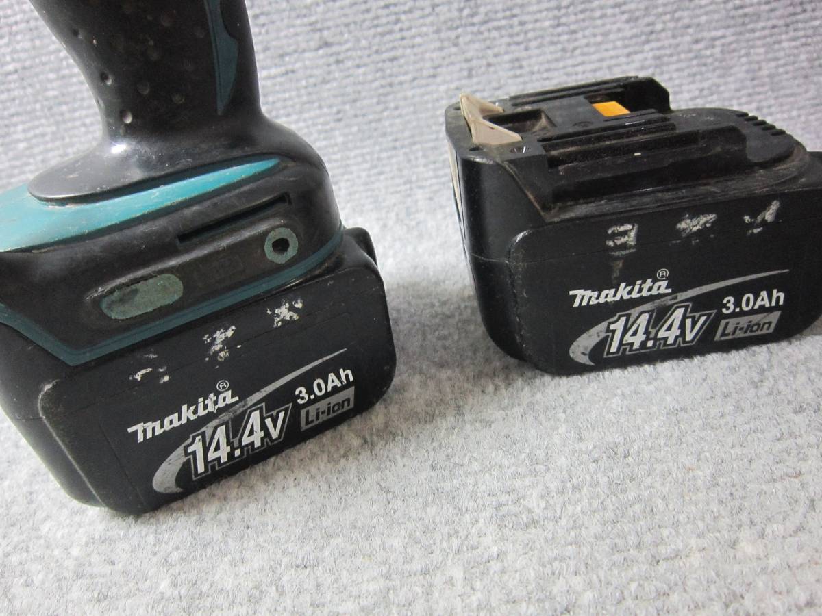 (5665) makita マキタ TD130D インパクトドライバー 14.4V 3.0Ah バッテリー2個付き DC14RC _画像2