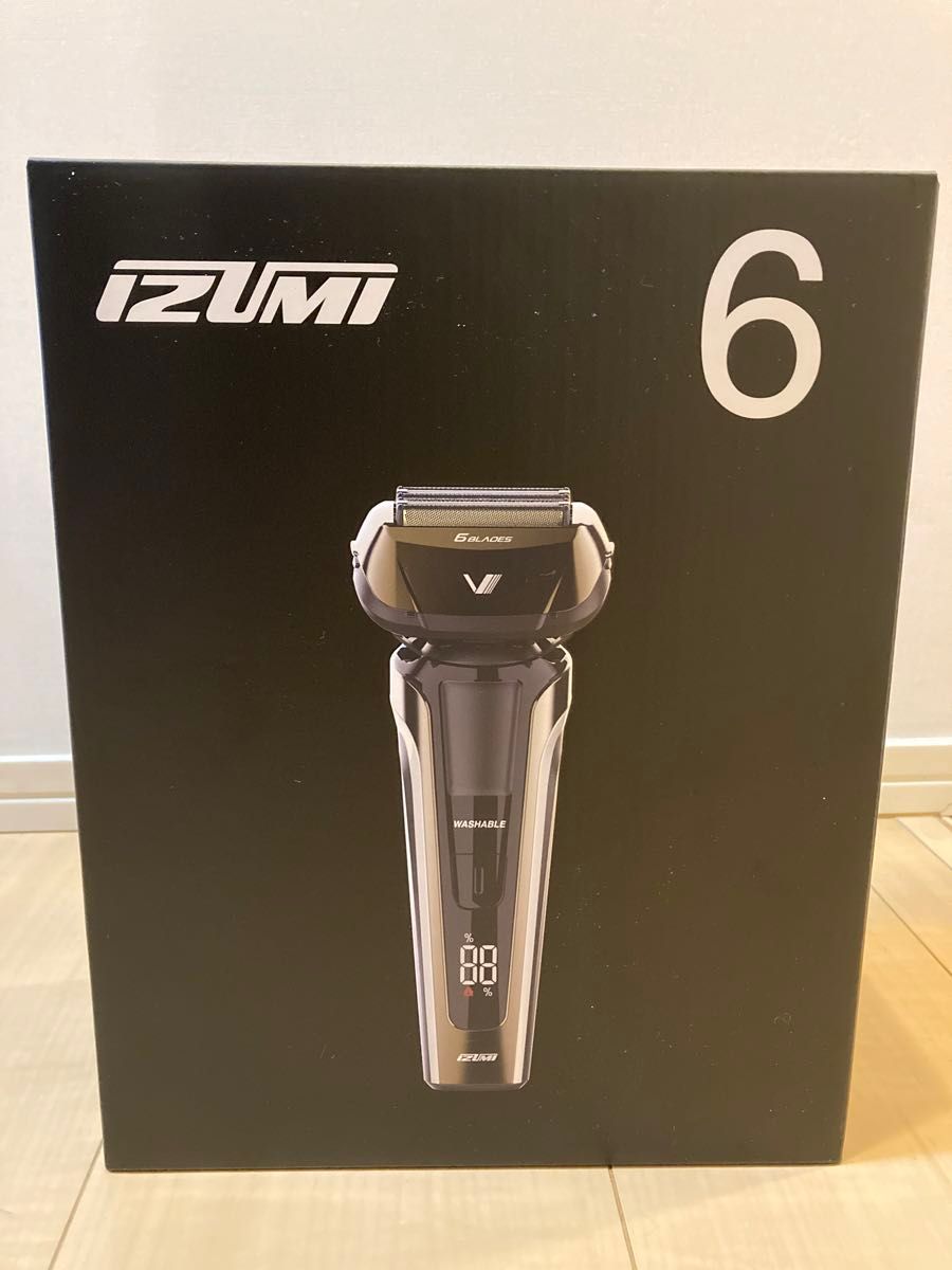 IZUMI 6枚刃モデル 往復式シェーバー Z-DRIVE ハイエンドシリーズ 洗浄器付 IZF-V991-N （ゴールド）