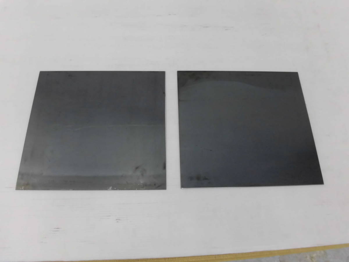 鉄板 　黒皮　スチール板　板厚3.2mm　323mm x 348mm 2枚　切板　切材　溶接材_画像1