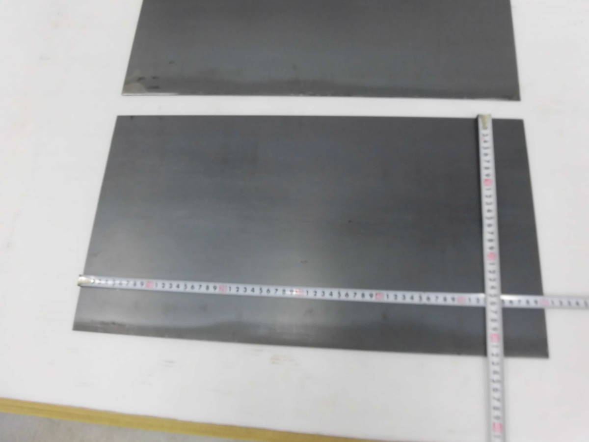鉄板 　黒皮　スチール板　板厚3.2mm　322mm x 600mm 2枚　切板　切材　溶接材_画像3