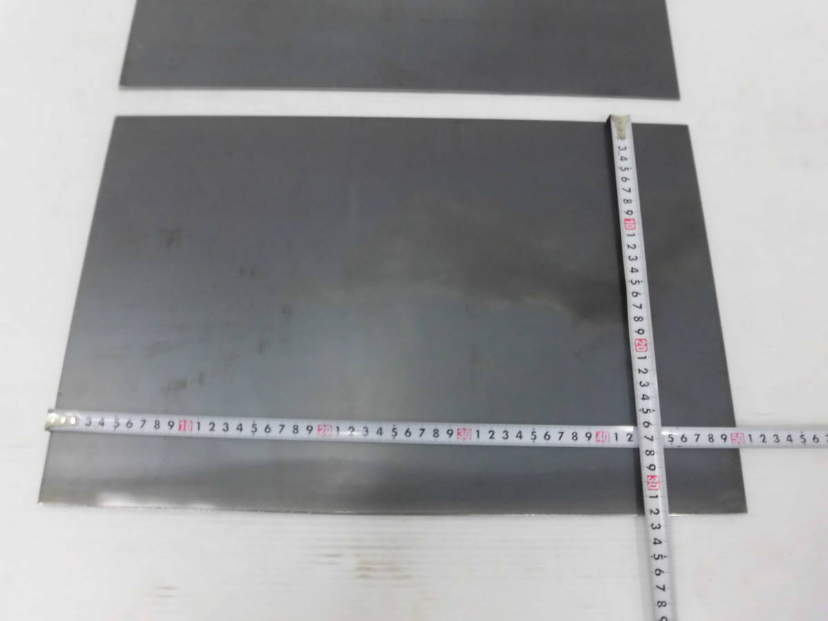 鉄板 　黒皮　スチール板　板厚3.2mm　322mm x 500mm 2枚　切板　切材　溶接材 D_画像3