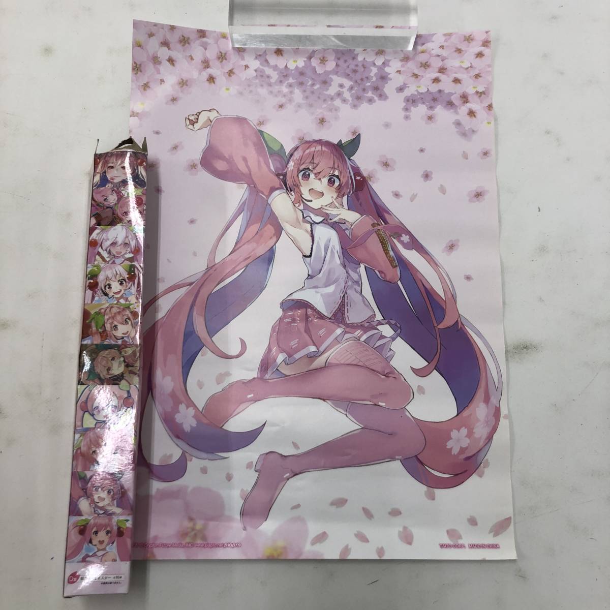 【1円～】ボーカロイド 初音ミク 桜ミク 巡音ルカ グッズ まとめ売り バッグ マスコット ポスター イラストシート など【中古品】_画像5