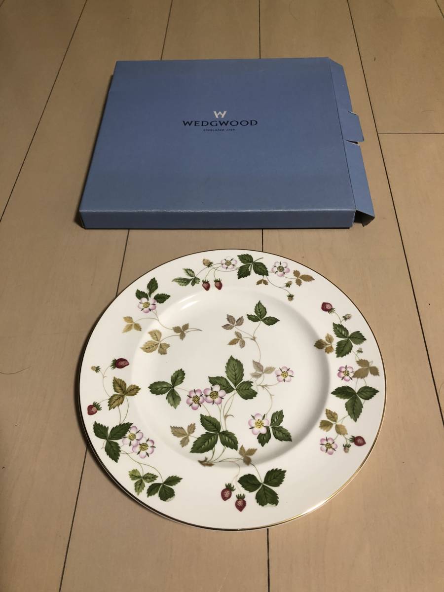 洋食器　皿　WEDGEWOOD WILD STRAWBERRY_画像1