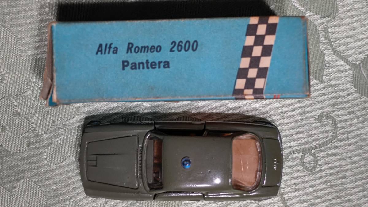 当時物 イタリア製 POLITOYS ポリトイズ POLICAR Penny ペニー ALFA ROMEO BERTONE アルファロメオ ベルトーネ 2600 SPRINT 箱入り_画像3