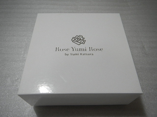 Rose Yumi Rose katsura tree . beautiful Sherpa -ru corsage brooch Gold 