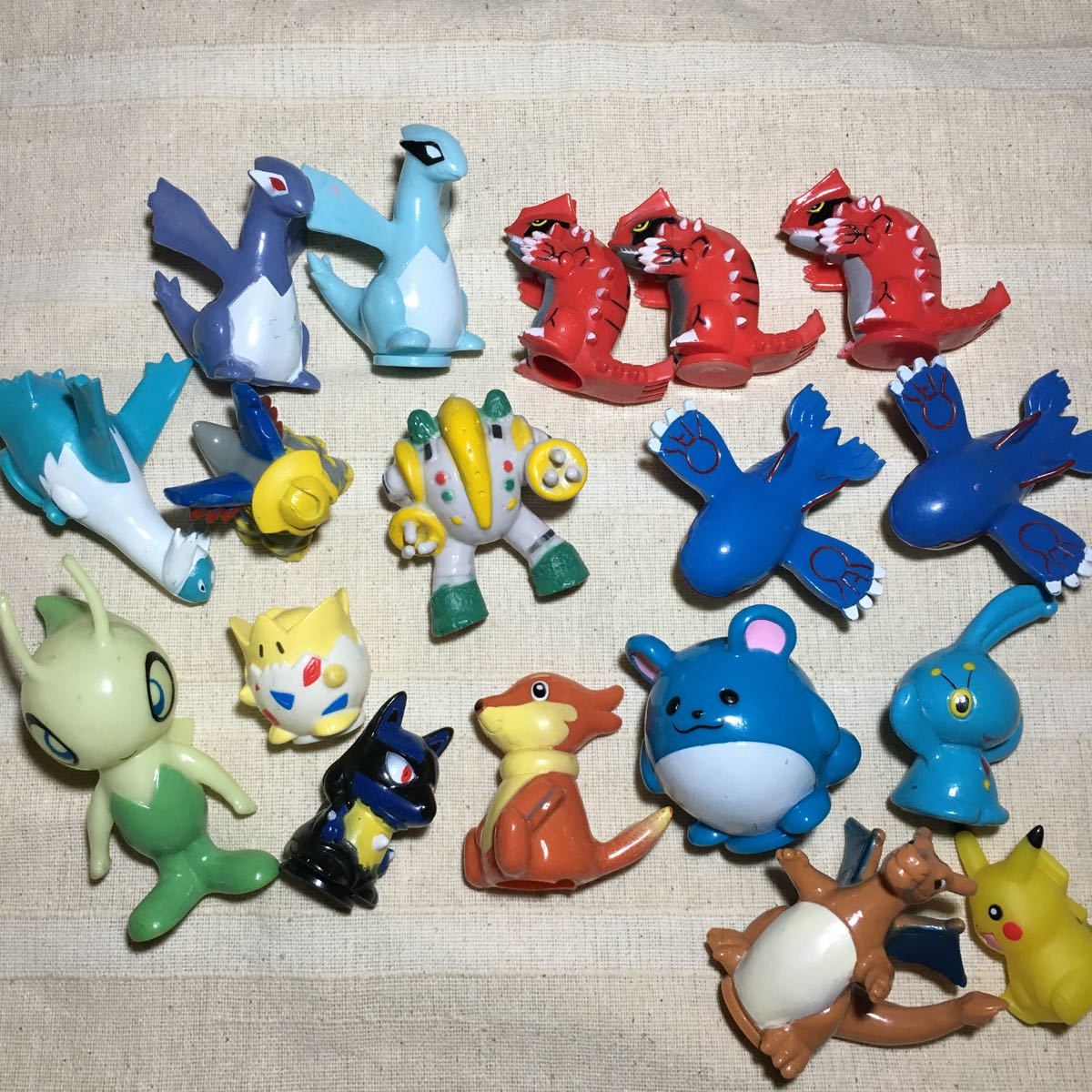 18体 すくい人形 ソフビ ダークルギア ラティオス リザードン ブイゼル ルカリオ セレビィ レジギガス マリル ポケモン フィギュア - ポケットモンスター 18体 すくい人形 ソフビ ダークルギア ラティオス リザードン ブイゼル ルカリオ セレビィ レジギガス マリル ポケモン フィギュア - ポケットモンスター