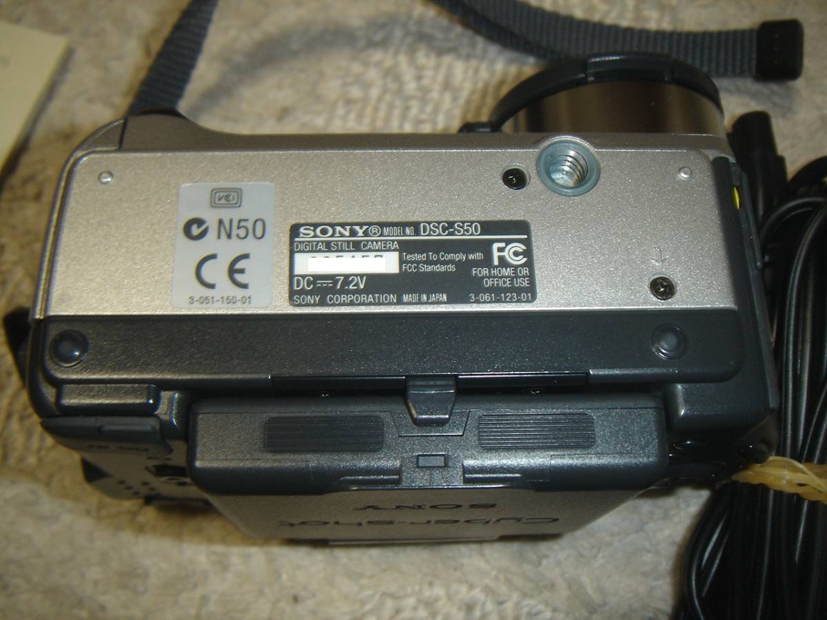 中古☆SONY Cyber-shot DSC-S50☆_画像4