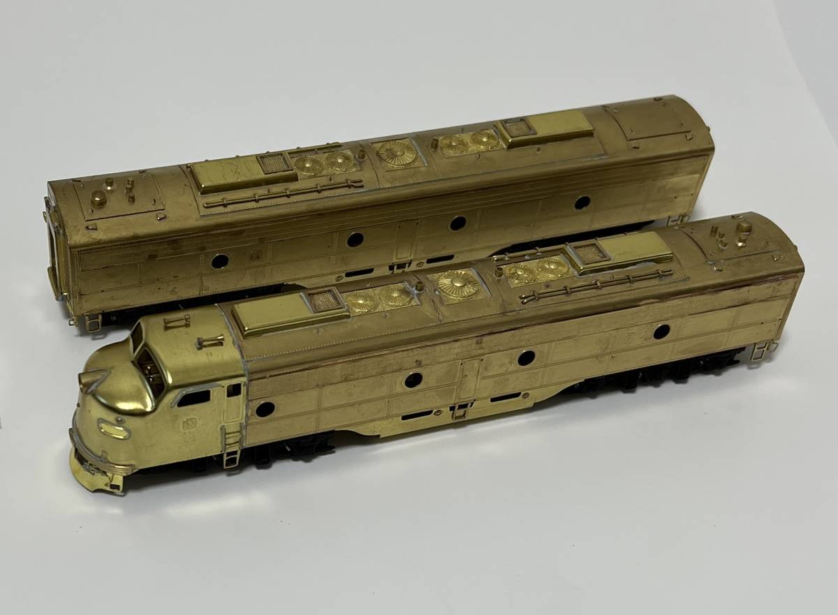 動作未確認 中村精密 HOゲージ EMD E-9 ディーゼル機関車 未塗装 動作未確認 中村精密 HOゲージ EMD E-9 ディーゼル機関車 未塗装
