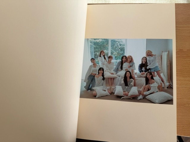 宇宙少女 (ＷＪＳＮ）　2022 フォトブック『 Daily 』PHOTO BOOK Ver.　 中古品　美品　　韓国　K-POP_画像4