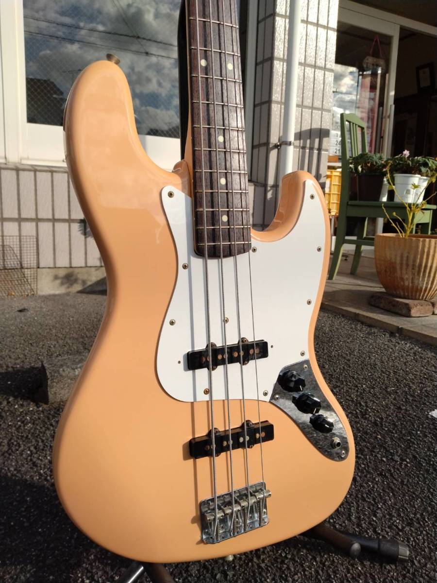 Fender Japan Jazz bass 93年製_画像2