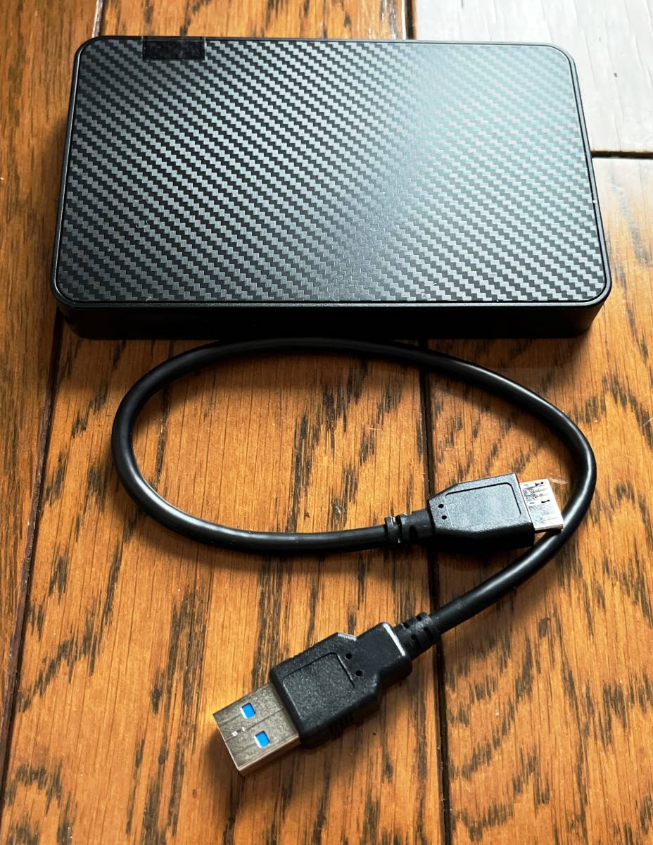 ★ USB接続　ポータブルHDD 2TB (初期化できず　ジャンク品) ★_画像1