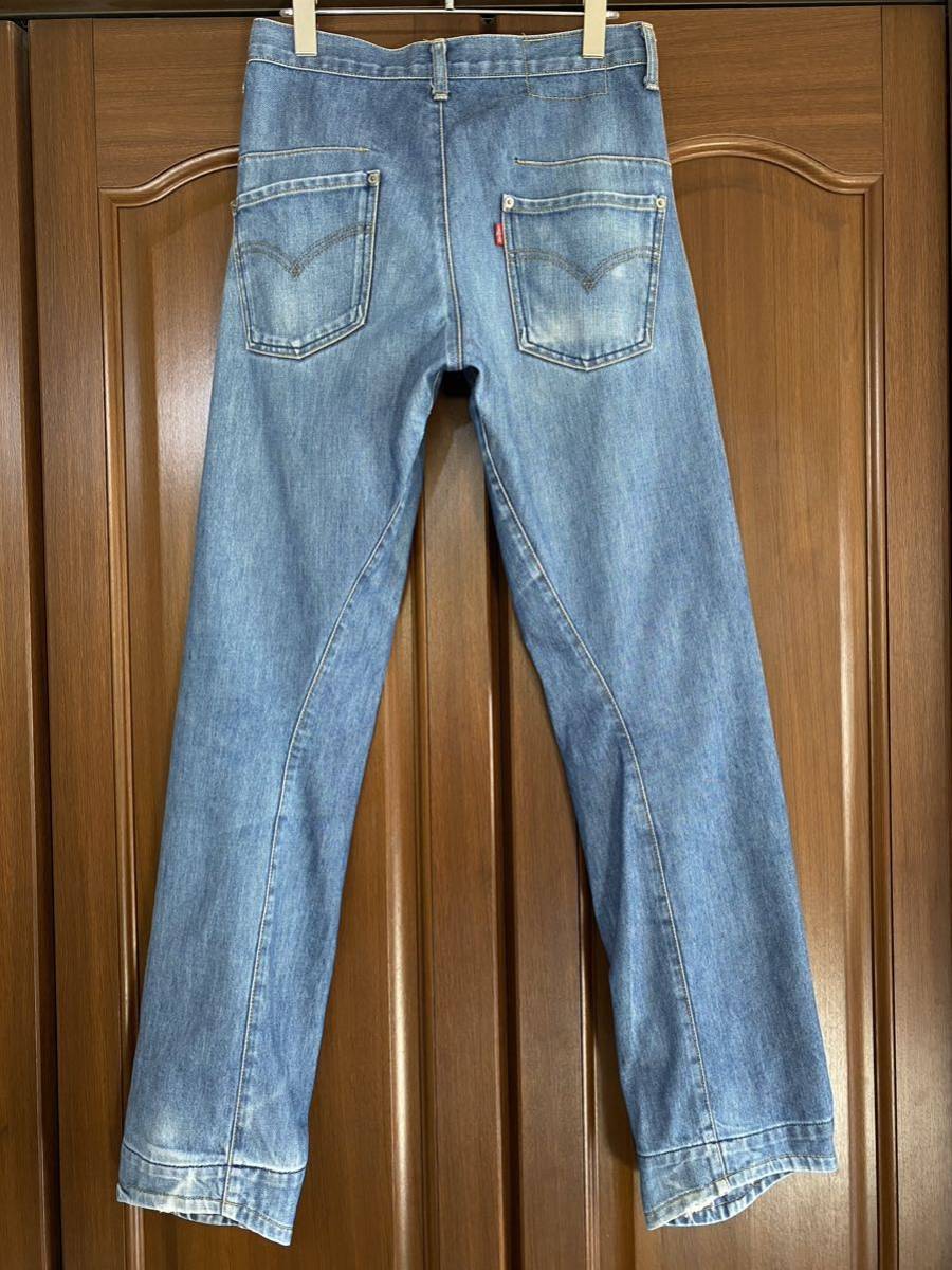 Levi's ENGINEERED JEANSリーバイスエンジニアード デニム　ジーンズ　立体裁断 日本製 サイズ30_画像2