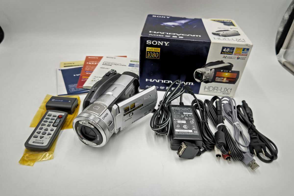 #9332 SONY ソニー Handycam ハンディカム HDR-UX1 デジタルHDビデオカメラレコーダー 中古品 箱・リモコン等付属品付_画像1