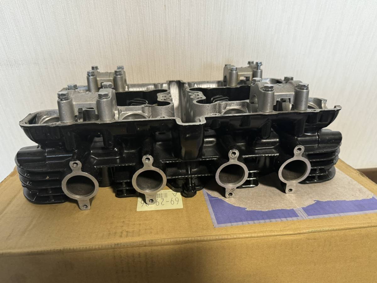 KAWASAKI Z系 Z用 Z1R Z1-R純正シリンダーヘッド 送料込み の KAWASAKI Z系 Z用 Z1R Z1-R純正シリンダーヘッド 送料込み の