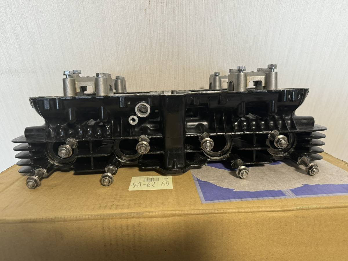 KAWASAKI Z系 Z用 Z1R Z1-R純正シリンダーヘッド 送料込み の KAWASAKI Z系 Z用 Z1R Z1-R純正シリンダーヘッド 送料込み の