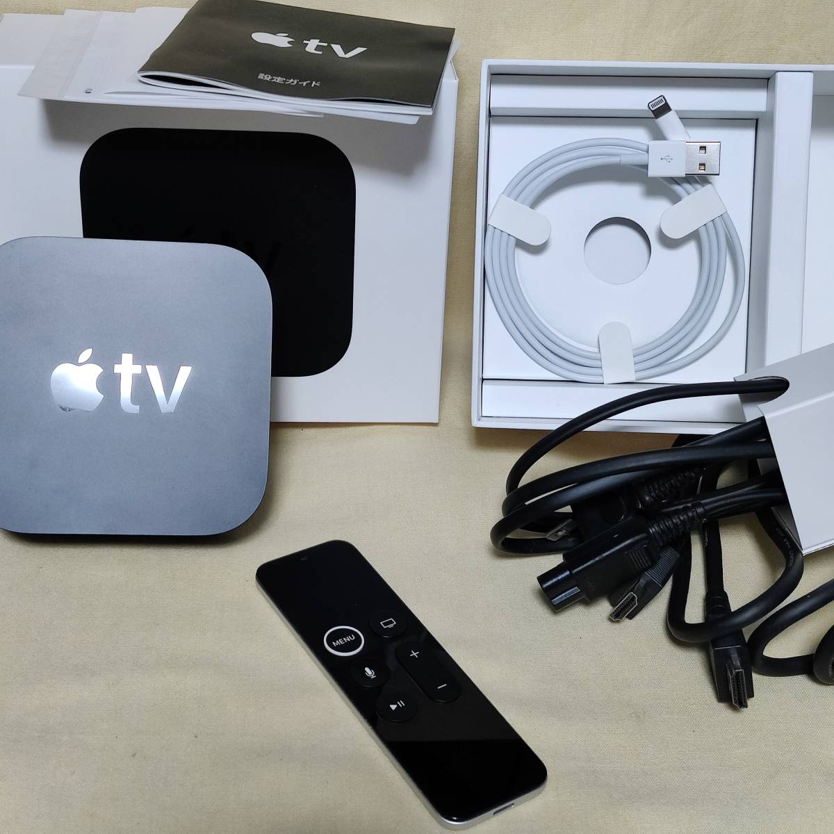 【MGJ1WF】Apple TV 4K 32GB A1842 本体 リモコン 電源ケーブル HDMIケーブル 充電ケーブル_画像3