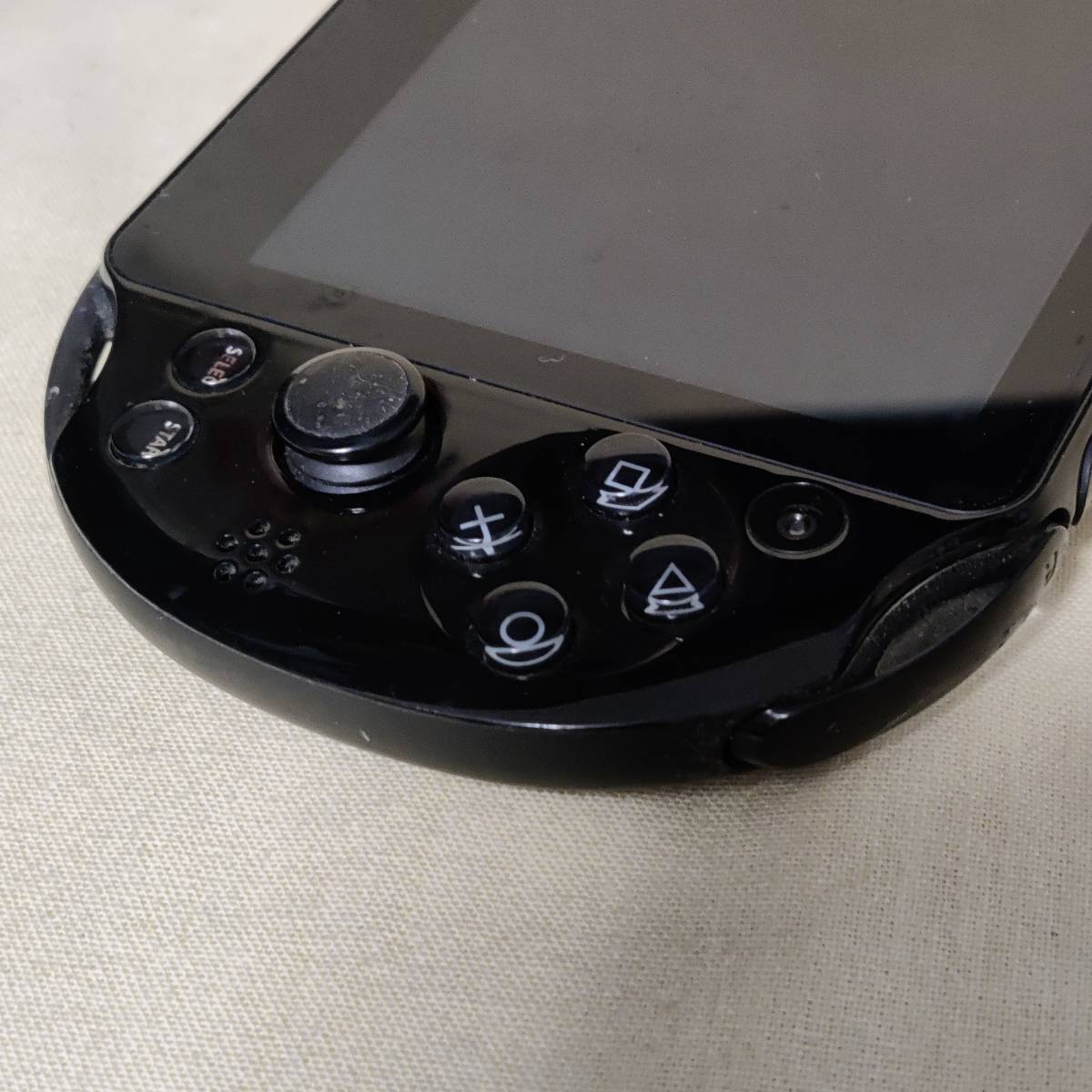 【7569374】SONY Playstation VITA PCH-2000 本体 メモリーカード 8GB ソフト ジャンク JUNK PS VITA_画像5