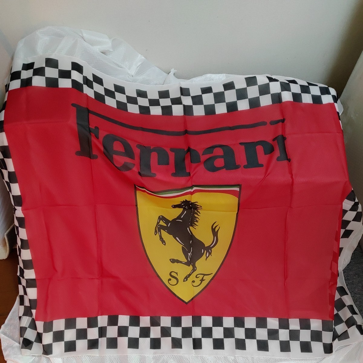 【3点まとめ売り】フェラーリ　ferrari　跳馬ロゴバナー　フラッグ　旗　大きいサイズ135×110　中サイズ105×85　0118-tnbkr-SA8_画像3
