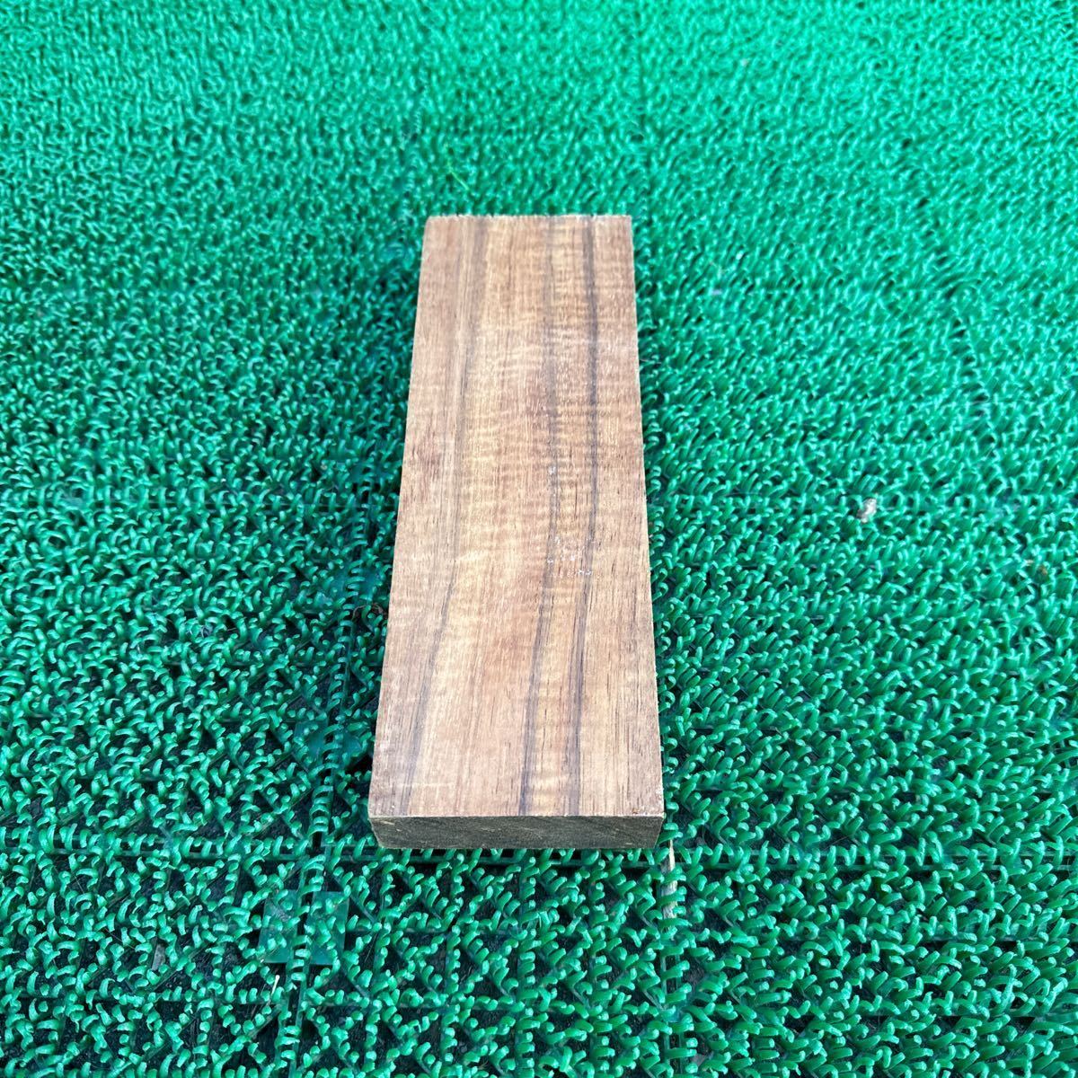 ⑤ハワイアンコア 極上カーリー21×7×2.7cm 250g端材 木材_画像4