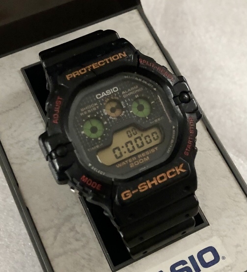 G-SHOCK DW5900 オリジナル バージョン 初代 三つ目 ゴールド 液晶 DW-5900C ビンテージ 90’s デザイン OLD G 好きに も CASIO_画像1